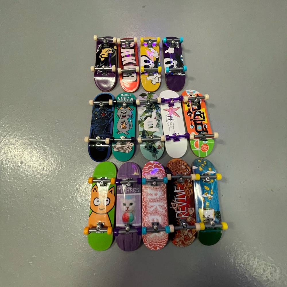 Tech decks (14)
